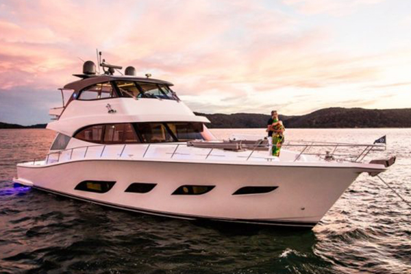 68 Sports Motor Yacht